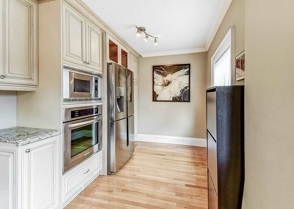 15 Wendover Rd, Toronto, ON M8X 2L1 Zillow