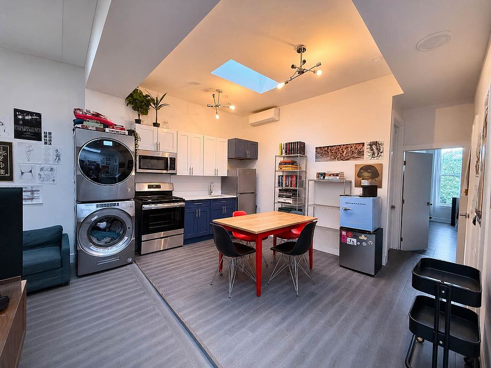 1st image of 415 Rogers Ave APT 3