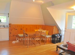 10 Dexter Rd, Newtonville, MA 02460