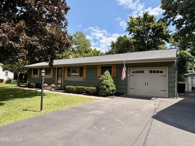 8 Birchwood Drive, Clifton Park, NY, 12065