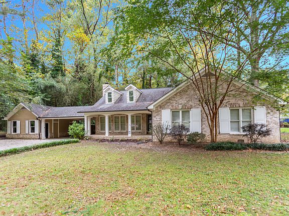 2nd image of 1406 Brook Valley Ln NE