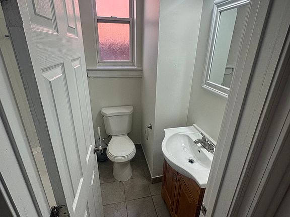 5th image of 2008 Missouri Ave #2F