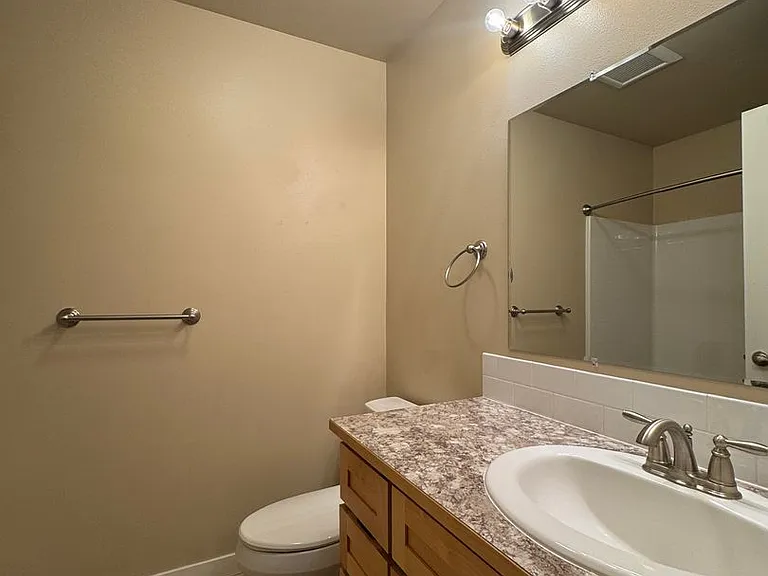 2243 Airport Rd — Photo 14