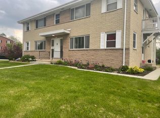 11001 W Hampton Ave APT 3, Milwaukee, WI 53225