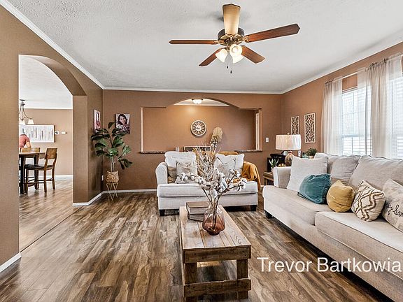 5th image of 14921 Saint Lawrence Dr
