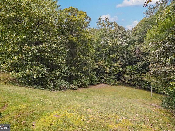 2nd image of 37398 Lakeland Dr