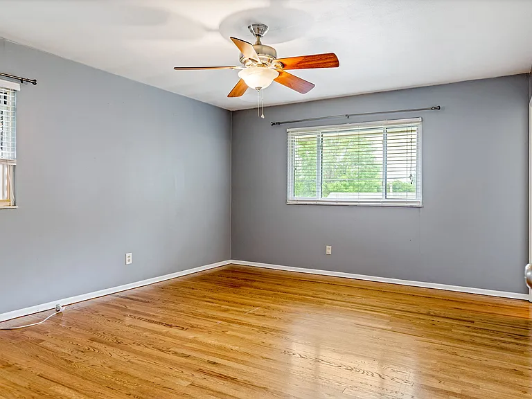 3844 Robert Ave — Photo 11