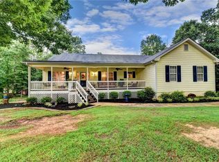 19 Rock Crest Ln, Jefferson, GA 30549