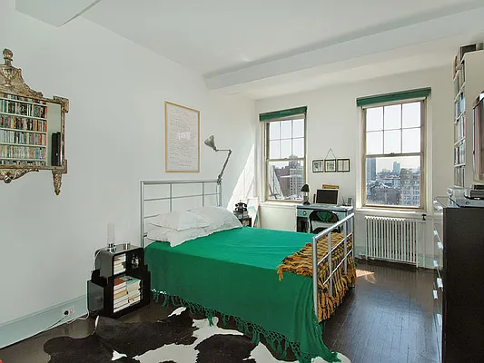 Sold by Sotheby's International Realty | media 36