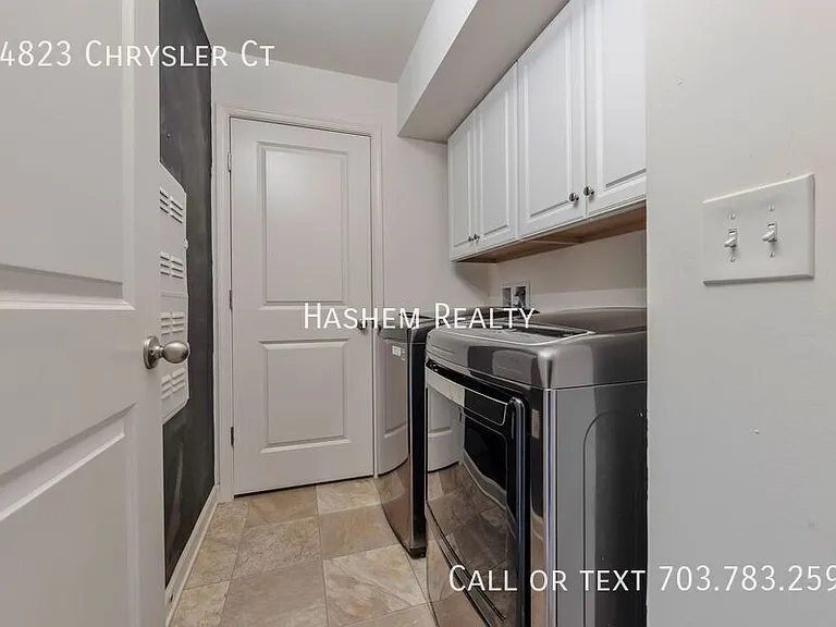 14823 Chrysler Ct — Photo 17