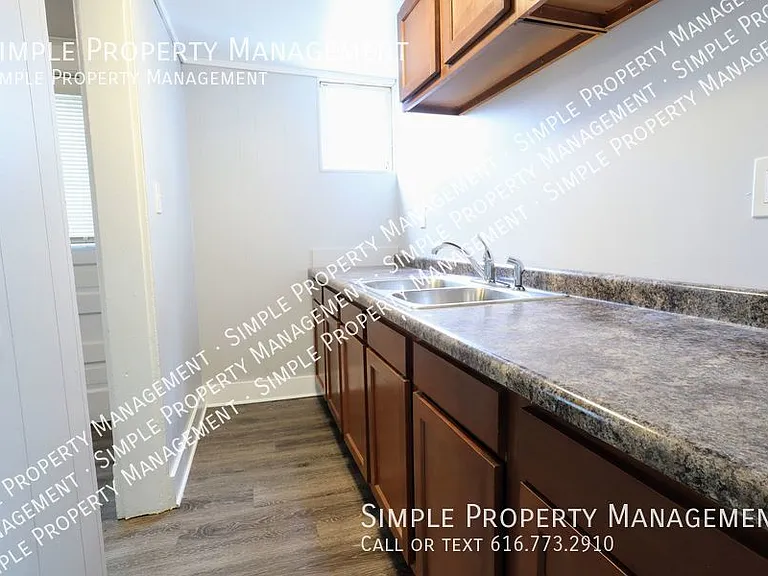 920 4th St NW #2 — Photo 14