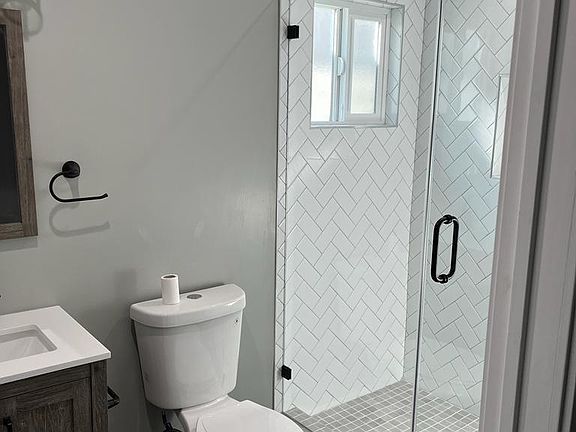 4th image of 14010 Bessemer St #1/2