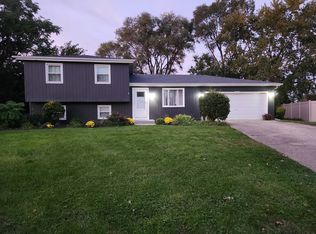 2412 Durness Ct, Crest Hill, IL 60403