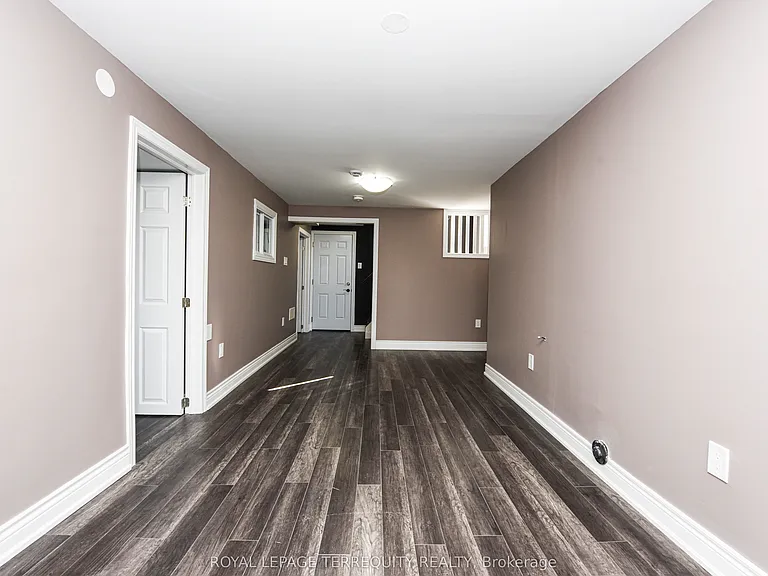 48 Montjoy Cres — Photo 27