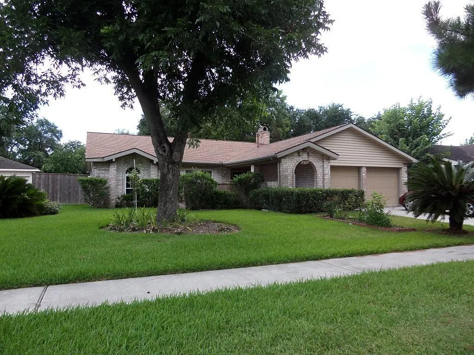 11918 Kirknoll Dr