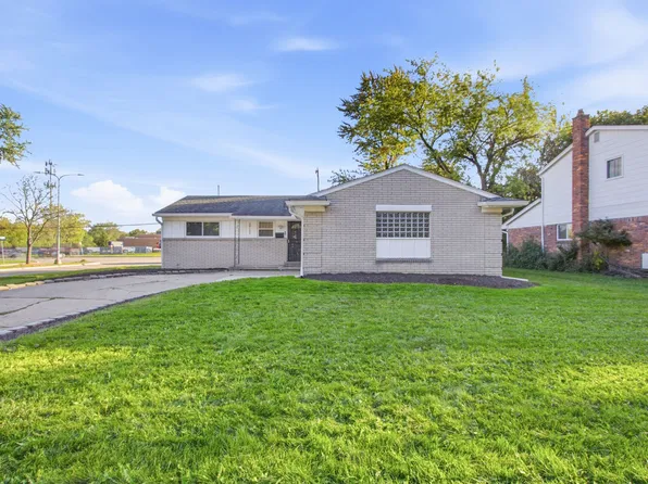 29105 Southgate Dr, Southfield, MI 48076