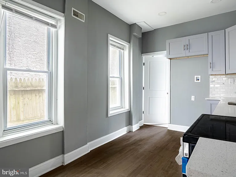 2327 N Carlisle St #1 — Photo 10
