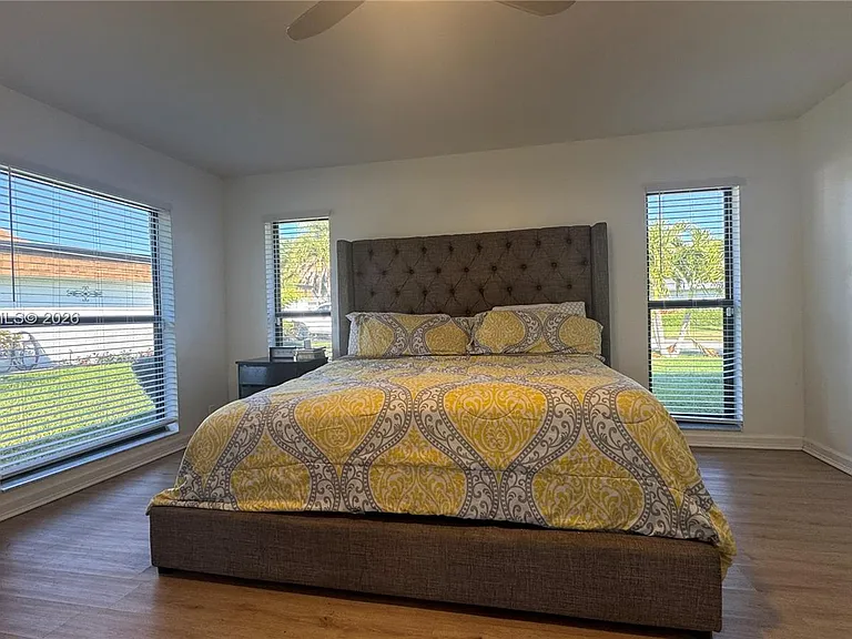 4905 Bayberry Ln — Photo 28