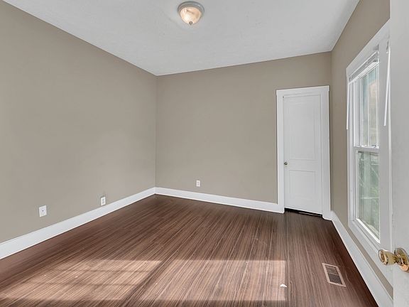 5th image of 1815 Cahal Ave
