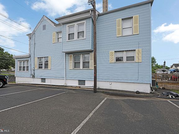 5th image of 3403 River Rd