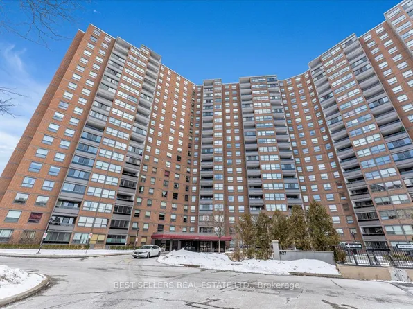 627 The West Mall #208, Toronto, ON M9C 4X5