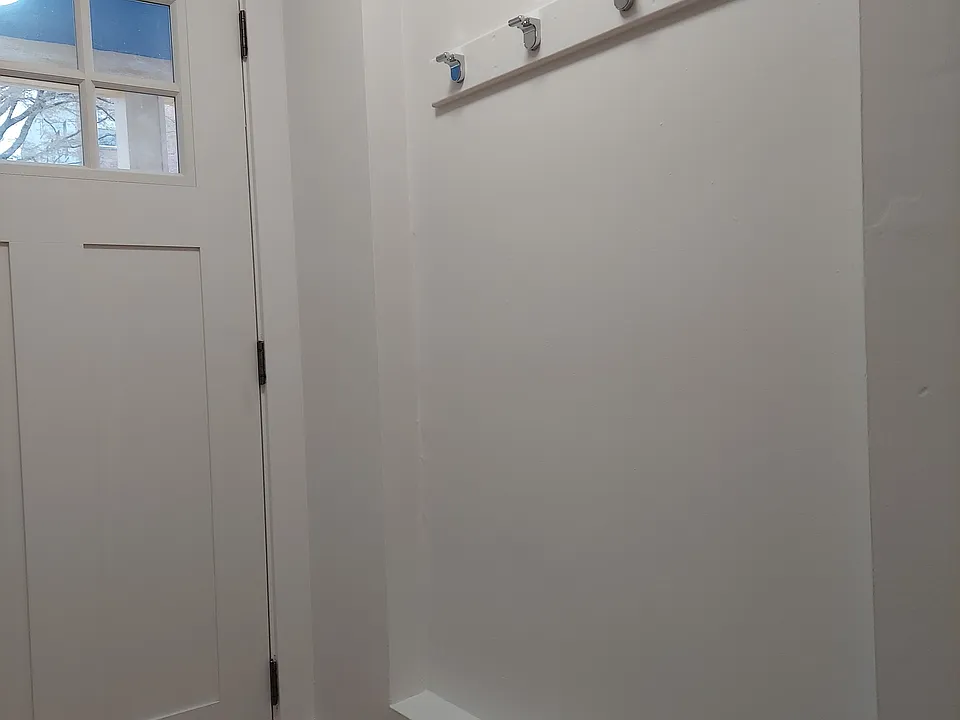 Entry/Vestibule