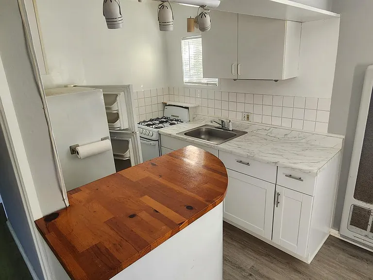 1726 Ocean Way #4 — Photo 11