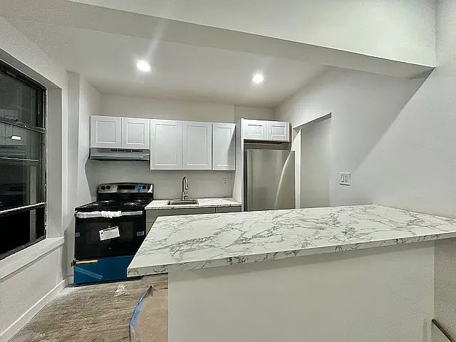 1st image of 477 Saint Johns Pl APT 3c