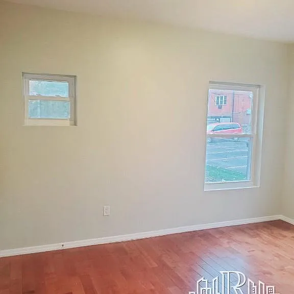 406 Park Ave #4B — Photo 3
