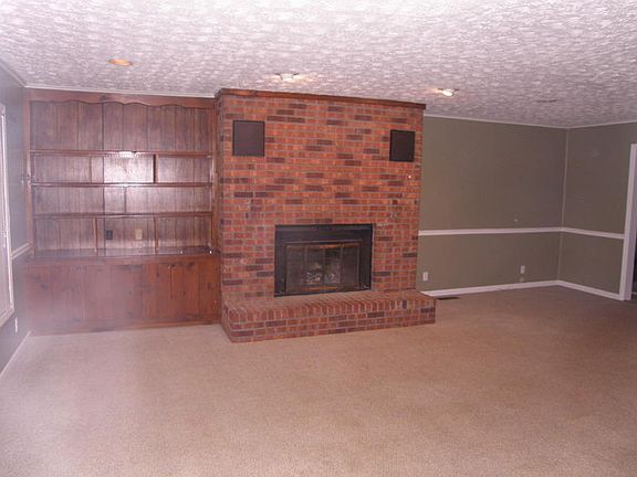 4th image of 3300 Barton St