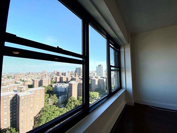 4th image of 410 Saint Nicholas Ave