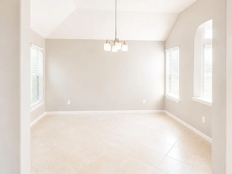 31 Auburn Path Dr — Photo 5