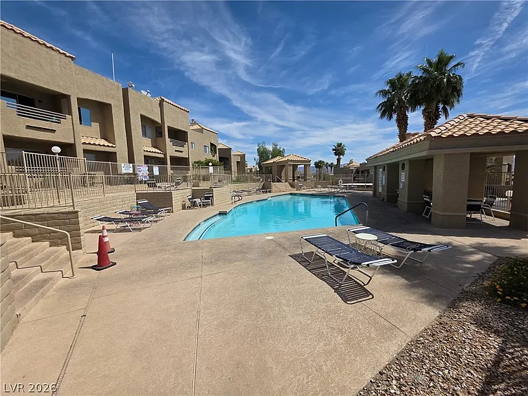 2200 Highpointe Dr #201 — Photo 15