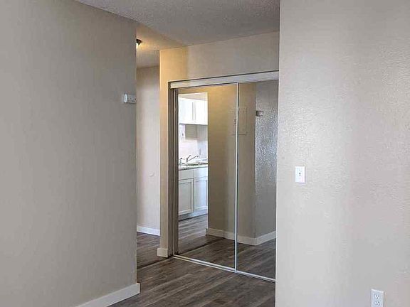 5th image of 1846 Magnolia Ave E #301