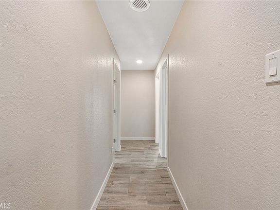 5th image of 7420 Ivy Ln