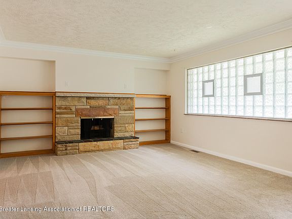 4th image of 4100 Donald St