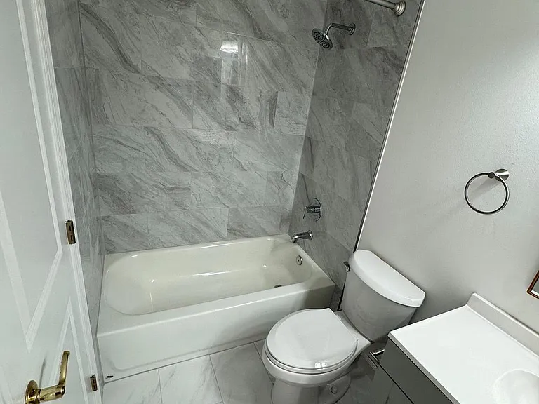 42476 Regal Wood Dr — Photo 32