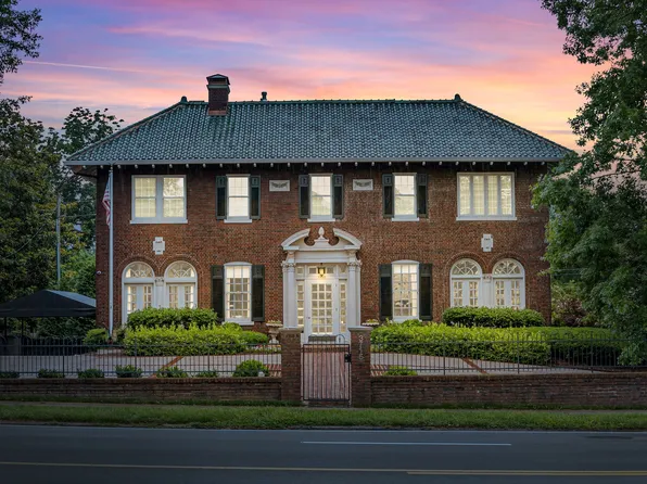 3715 W End Ave, Nashville, TN 37205
