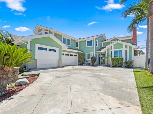 4652 Scenario Dr, Huntington Beach, CA 92649