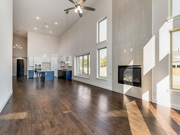 4th image of 8805 Paradise Dr