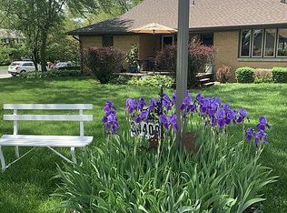 34400 N Circle Dr, Round Lake, IL 60073