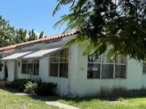 2080 NE 172nd St, North Miami Beach, FL 33162