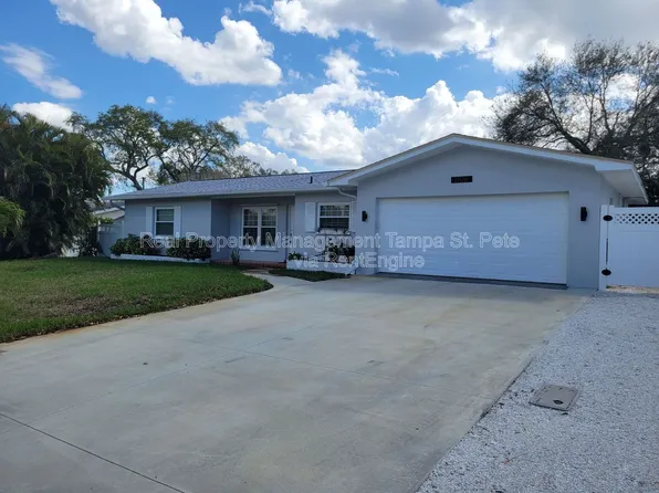 2106 Overbrook Ave N, Belleair Bluffs, FL 33770