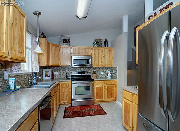4th image of 3213 Santa Fe Ave