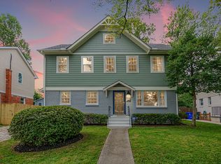 9904 Mayfield Dr, Bethesda, MD 20817