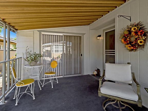 4th image of 812 Villa Teresa Way #812