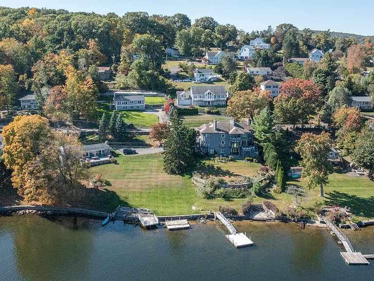 20 Shore Rd — Photo 100