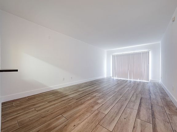 Spacious Modern Living Area | Apartment Homes For Rent In Miami | Miami Shores