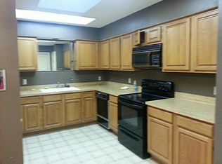 813 Longleaf Dr, Desoto, TX 75115