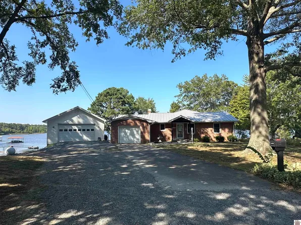 635 Lakeway Dr, Murray, KY 42071